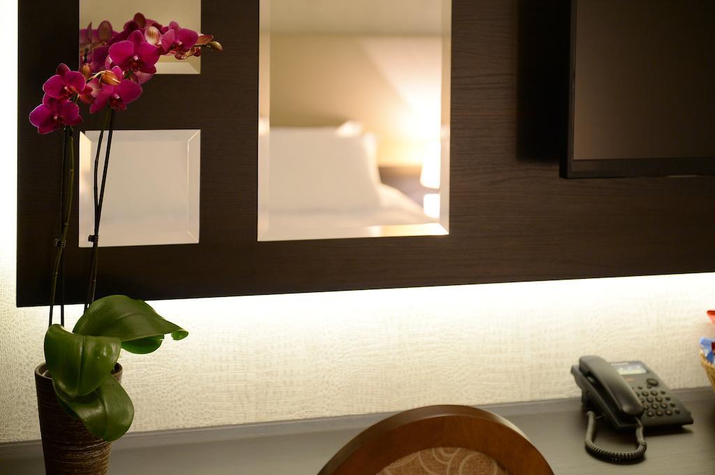 Hotel Majdan ベオグラード エクステリア 写真