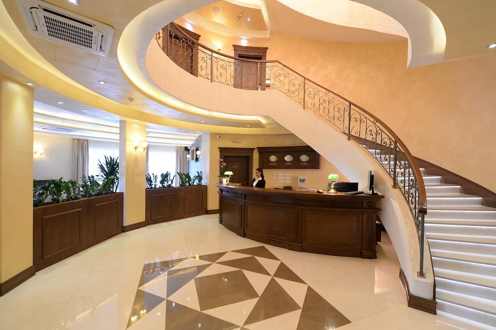 Hotel Majdan ベオグラード エクステリア 写真