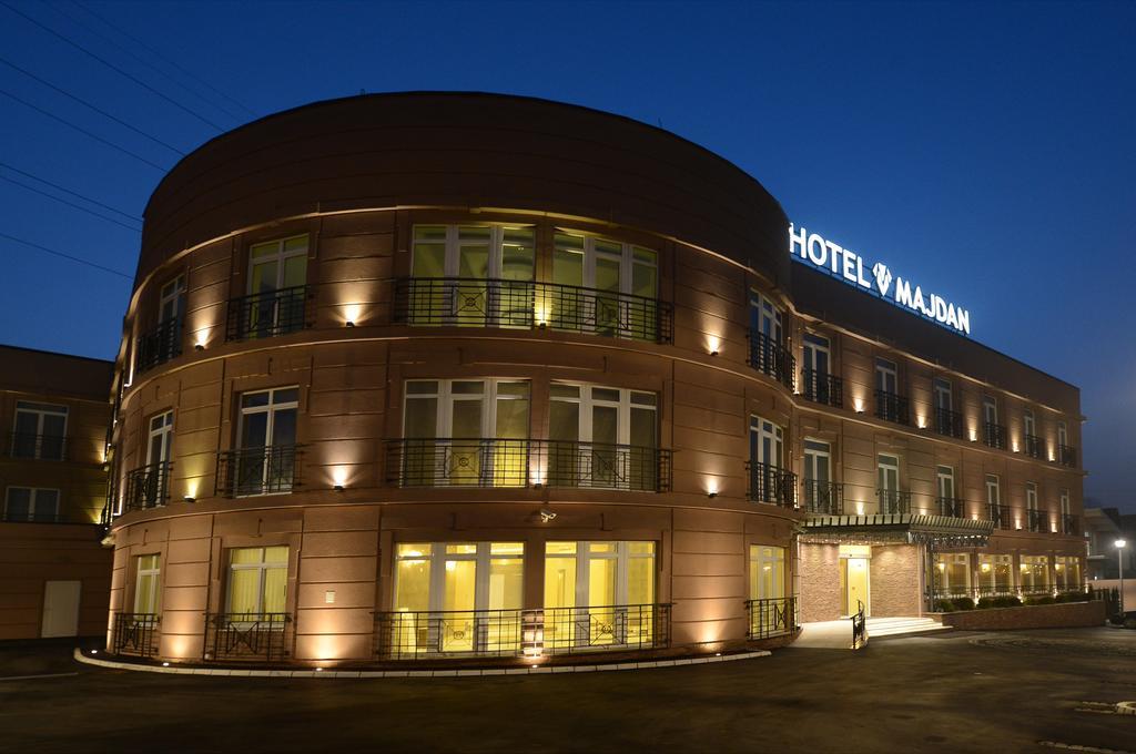 Hotel Majdan ベオグラード エクステリア 写真