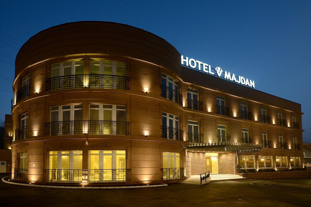 Hotel Majdan ベオグラード エクステリア 写真