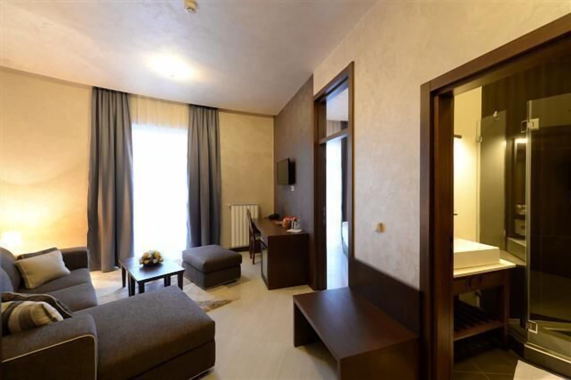 Hotel Majdan ベオグラード エクステリア 写真