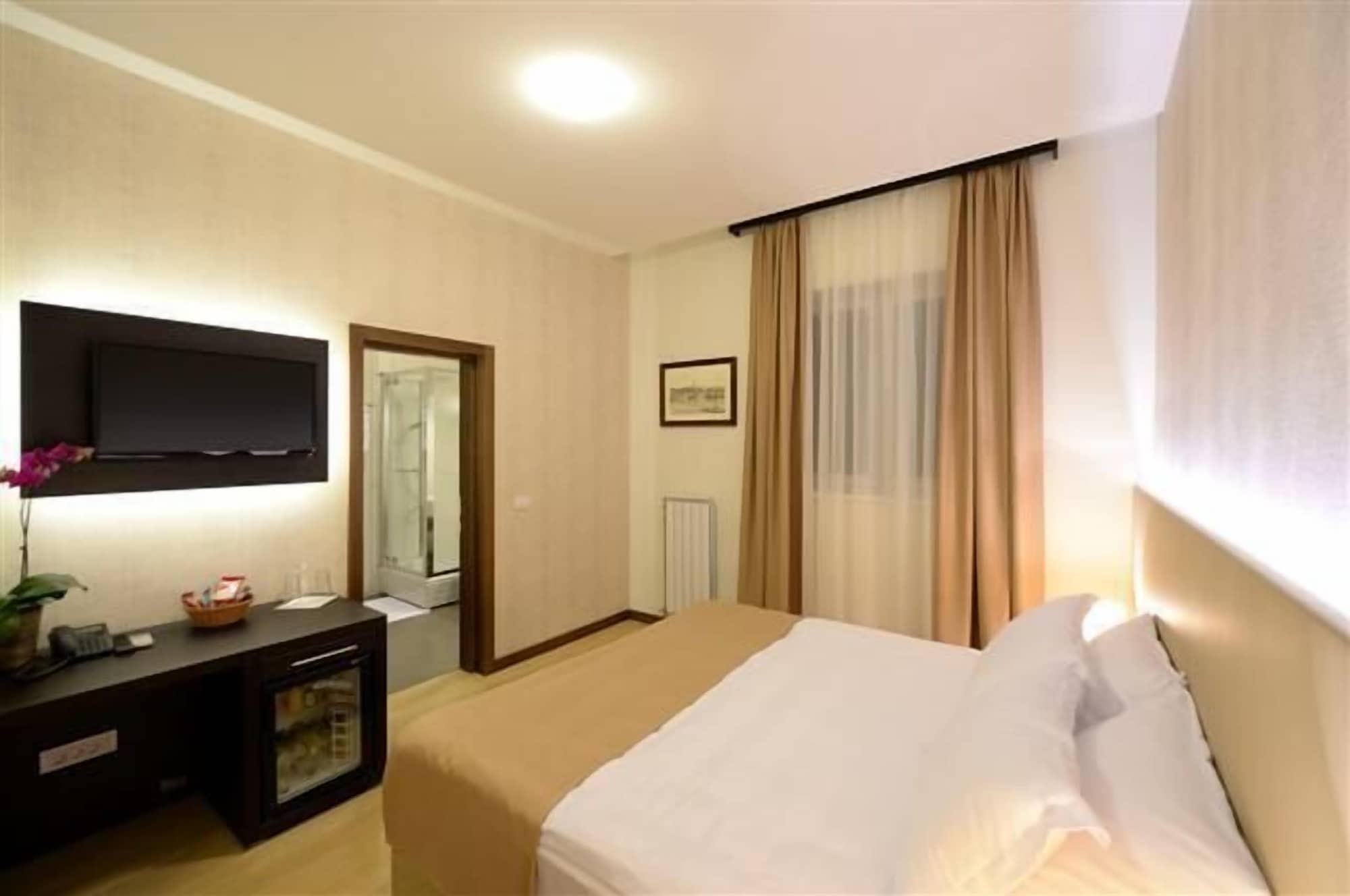 Hotel Majdan ベオグラード エクステリア 写真