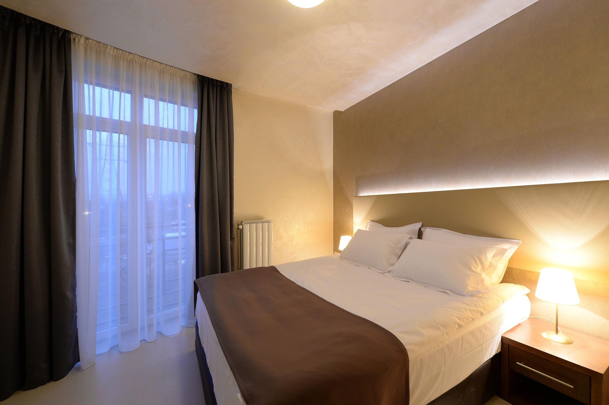 Hotel Majdan ベオグラード エクステリア 写真