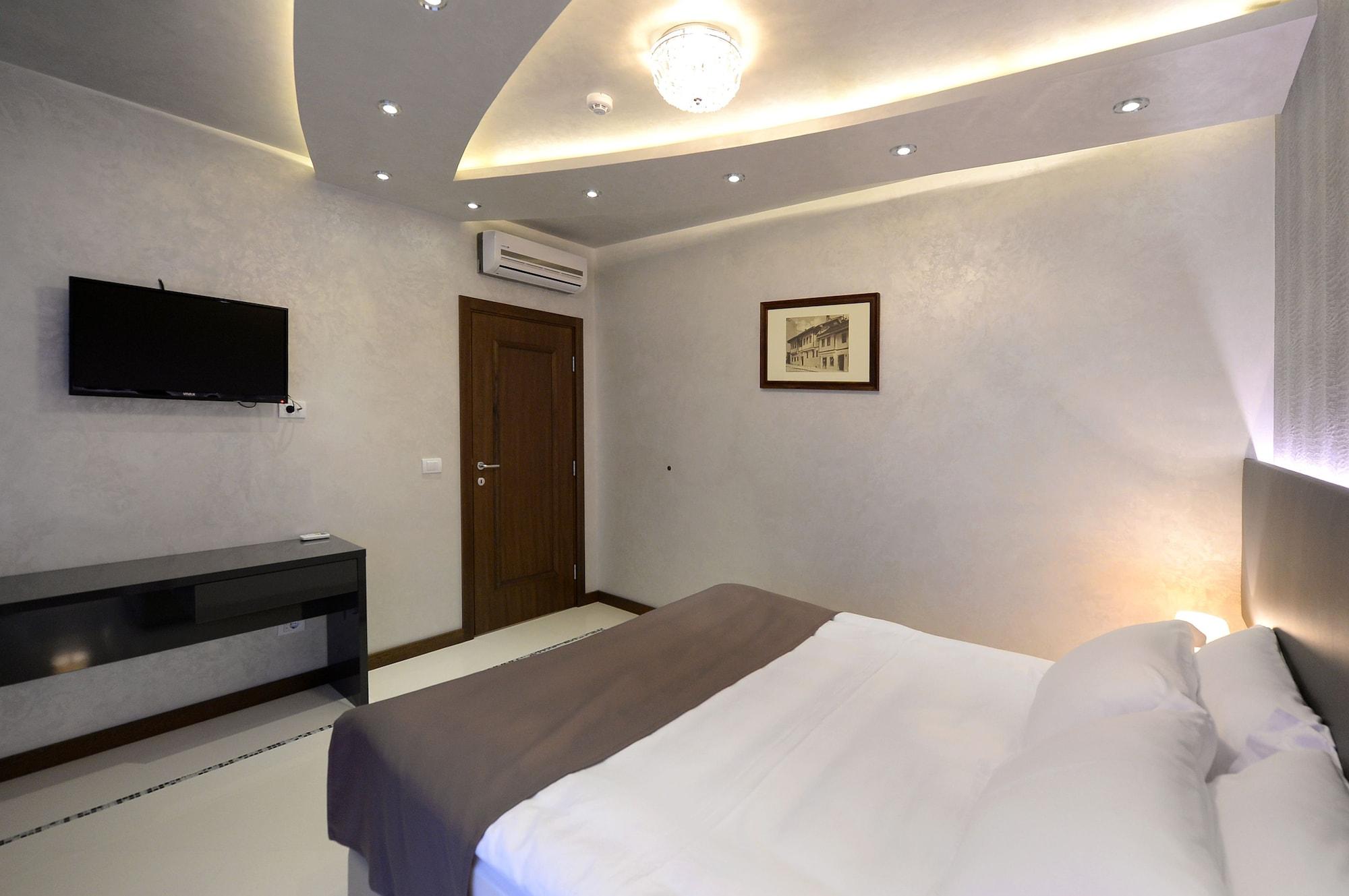 Hotel Majdan ベオグラード エクステリア 写真